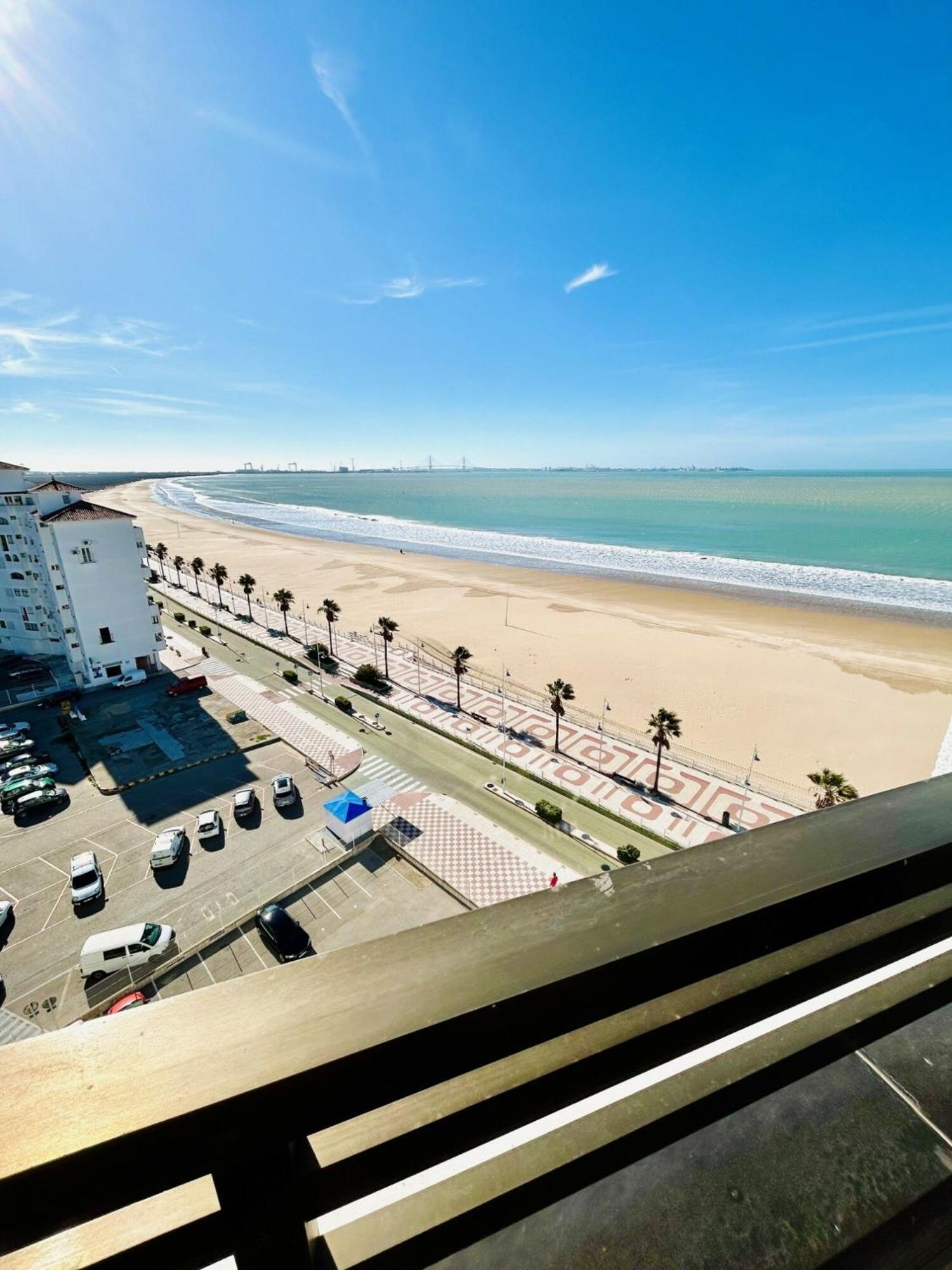 Gatu Arena " Preferente Mayores De 25 Anos Y Familias " El Puerto de Santa María Zewnętrze zdjęcie